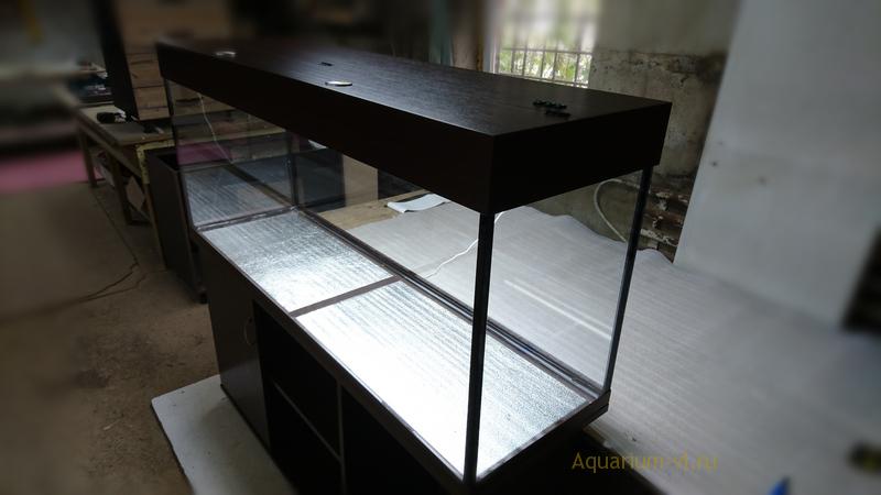Комплектующие и мебельная фурнитура в нестандартных аквариумных подставках